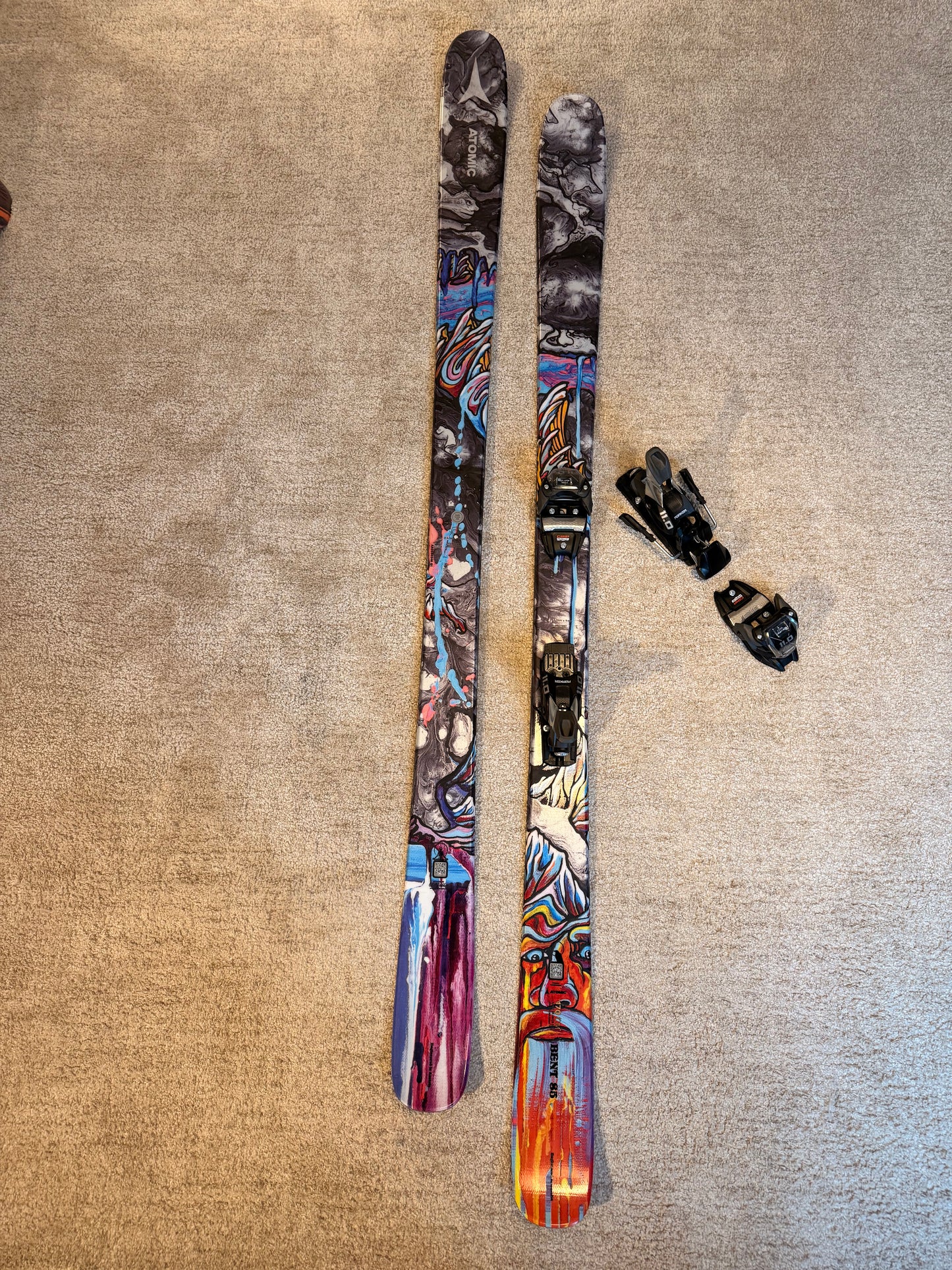 Atomic Bent 85 Twintip, Allmountain Freestyle Park suusad + Marker 11.0 TP Klambrid