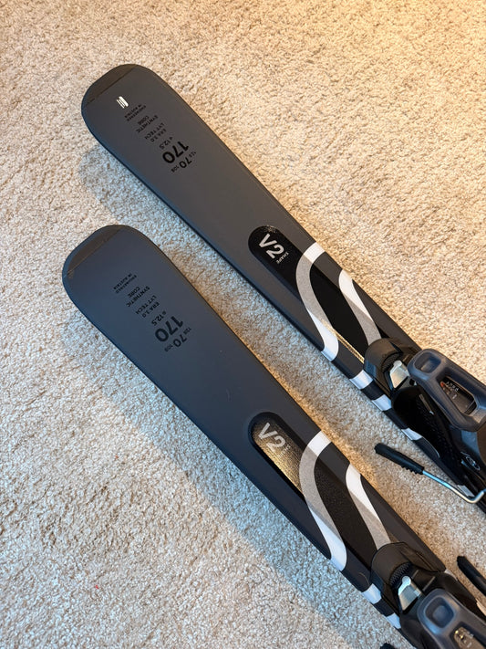 Head Shape V2 mäesuusad + PR10 Klambrid