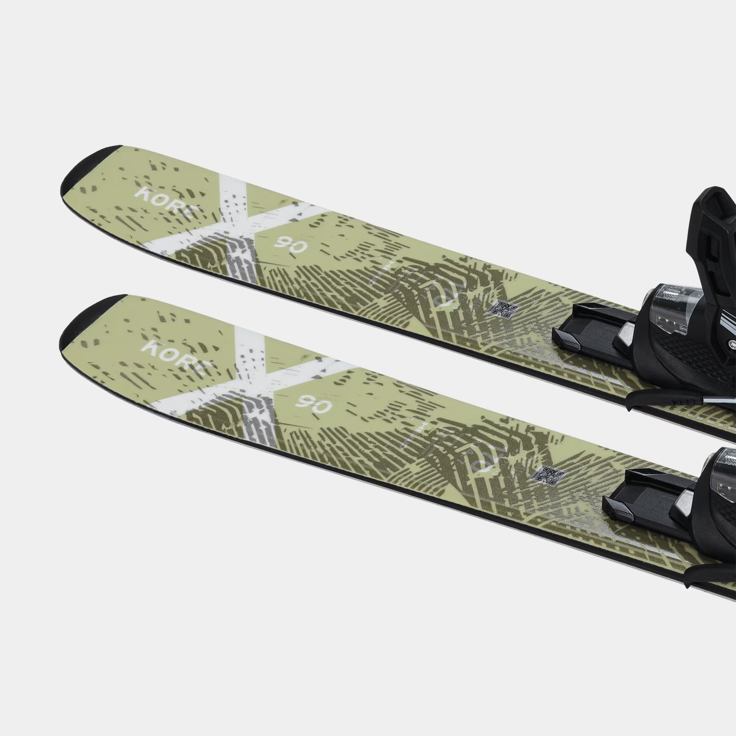 Head Kore X 90 Allmountain mäessusad koos klambritega