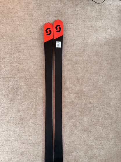 Scott Pure Free 90 Ti All-Mountain / Freeride mäesuusad