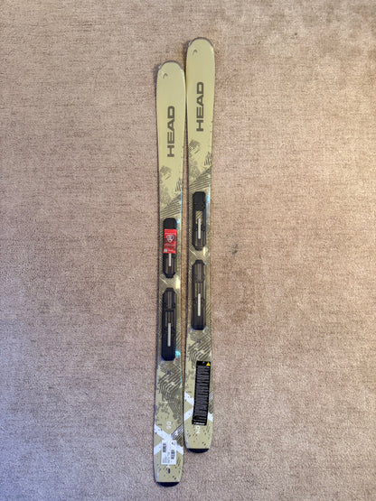 Head Kore X 90 Allmountain mäessusad koos klambritega