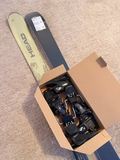 Head Kore X 90 Allmountain mäessusad koos klambritega