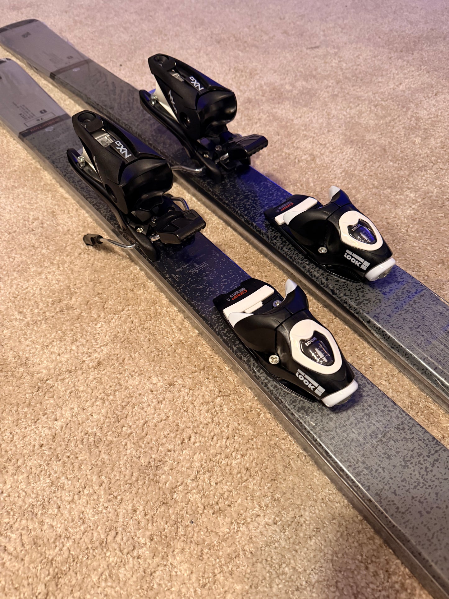 K2 Disruption 76 mäesuusad + Look NX 10 Klambrid