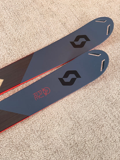 Scott Pure Free 90 Ti All-Mountain / Freeride mäesuusad