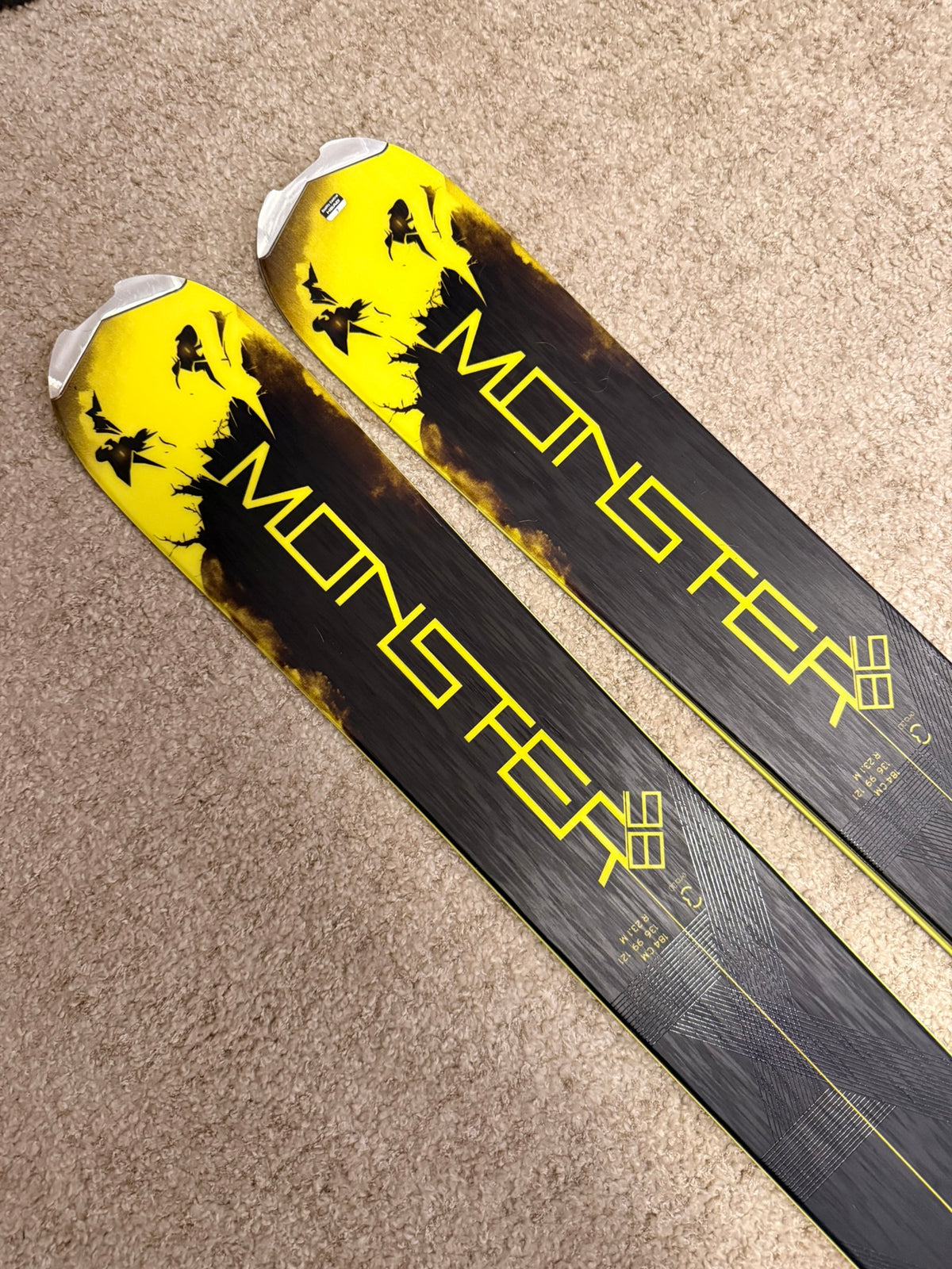 Head Monster 98 Ti Allmountain / Freeride mäesuusad + Attack 14 Klambrid