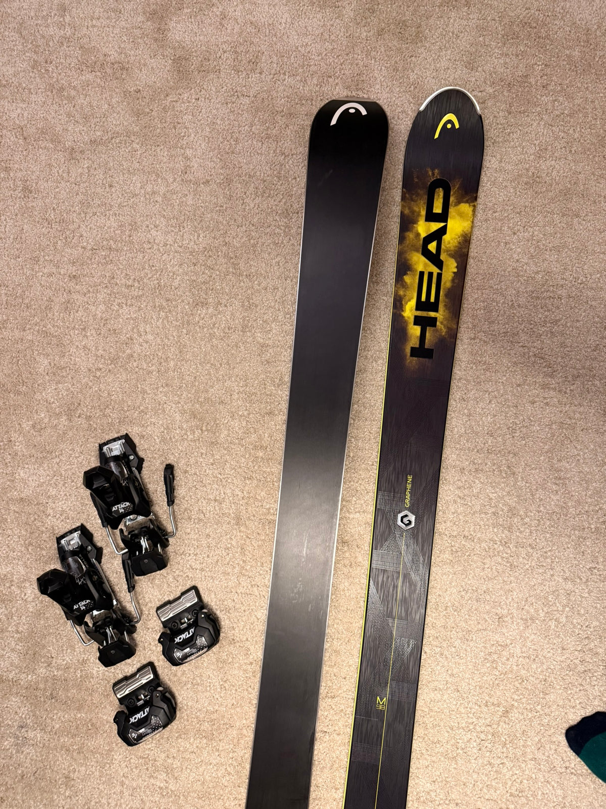 Head Monster 98 Ti Allmountain / Freeride mäesuusad + Attack 14 Klambrid