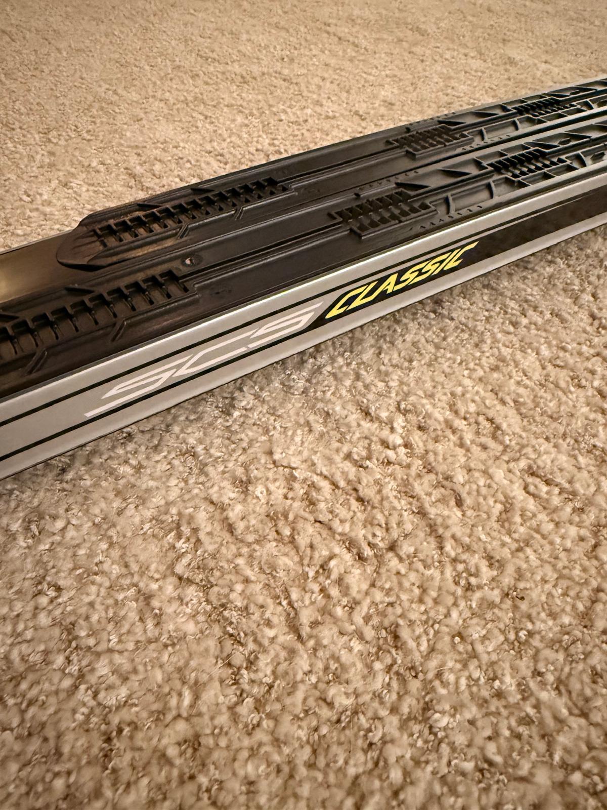 Fischer SCS Classic NIS klassikasuusad