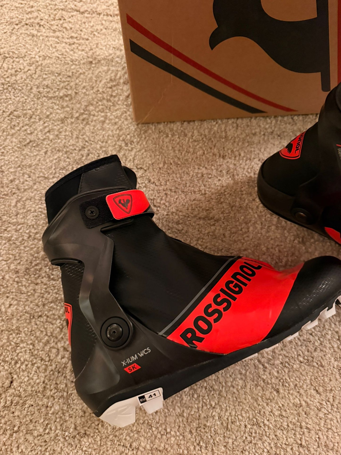 Rossignol X-IUM World Cup Skate suusasaapad vabatehnika